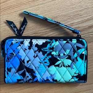 Vera Bradley wallet/phone wristlet